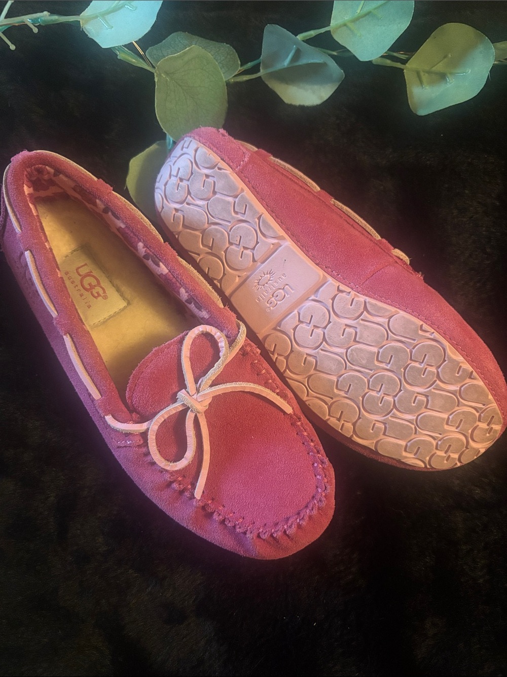 UGG Women's Pink Suede Moccasin Driving Shoes